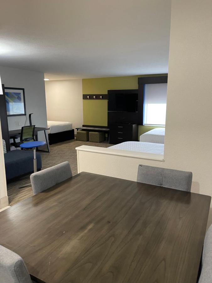 Holiday Inn Express Hotel & Suites Las Vegas By Ihg Exterior foto